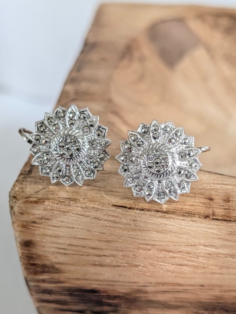 Vintage Sterling Silver Marcasite Flower Daisy Screwback Earrings